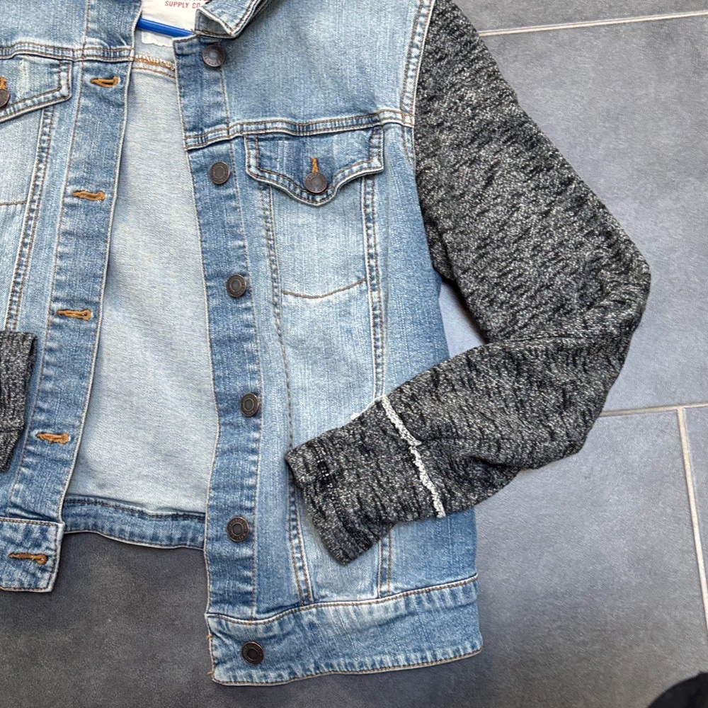 Mossimo Supply Co. Light Blue Denim Jacket with Charcoal Knit Sleeves - Picture 3 of 4
